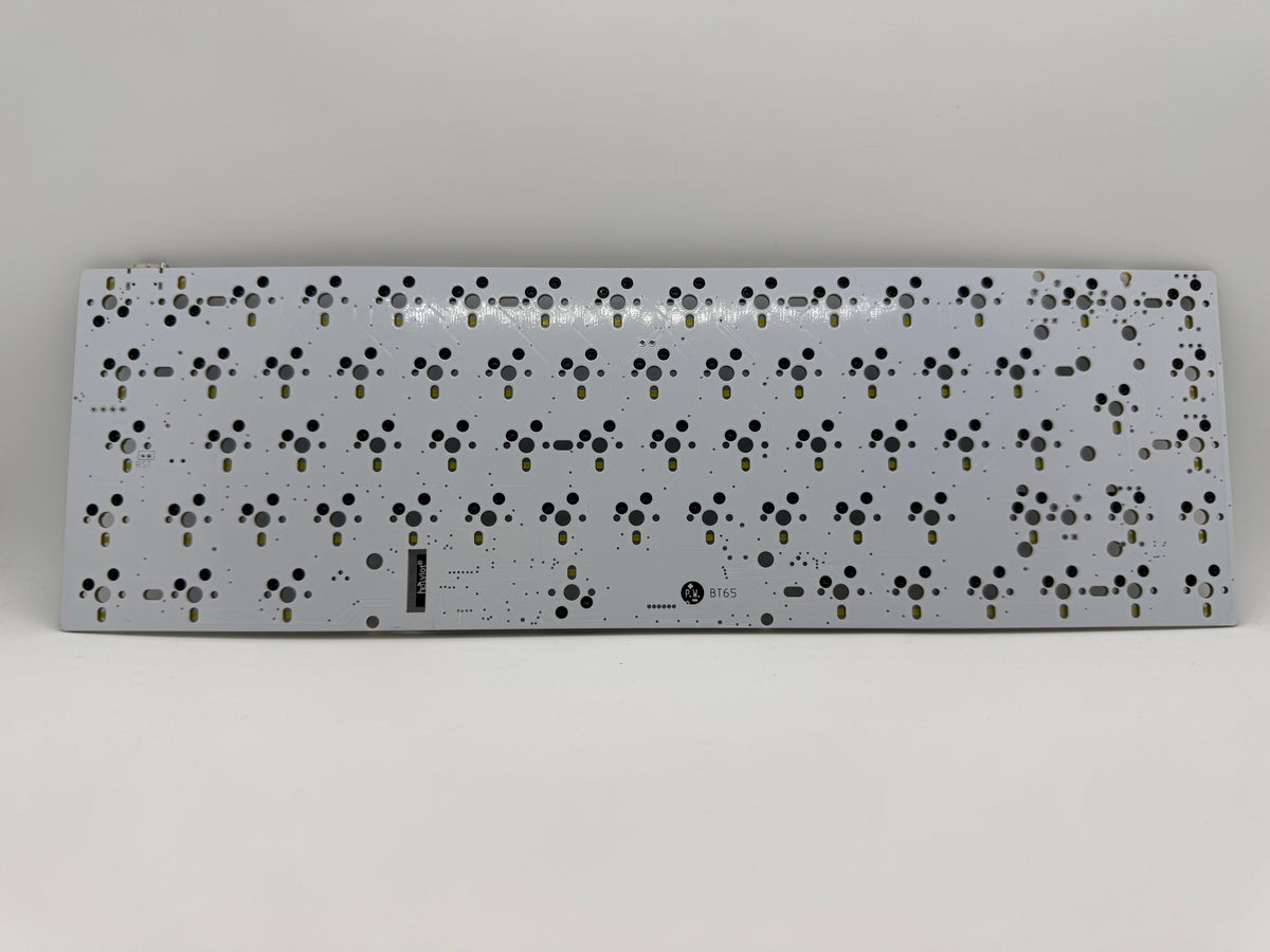 BT65v2 ISO Layout - 65% Wireless Hotswap Tray Mount PCB with RGB