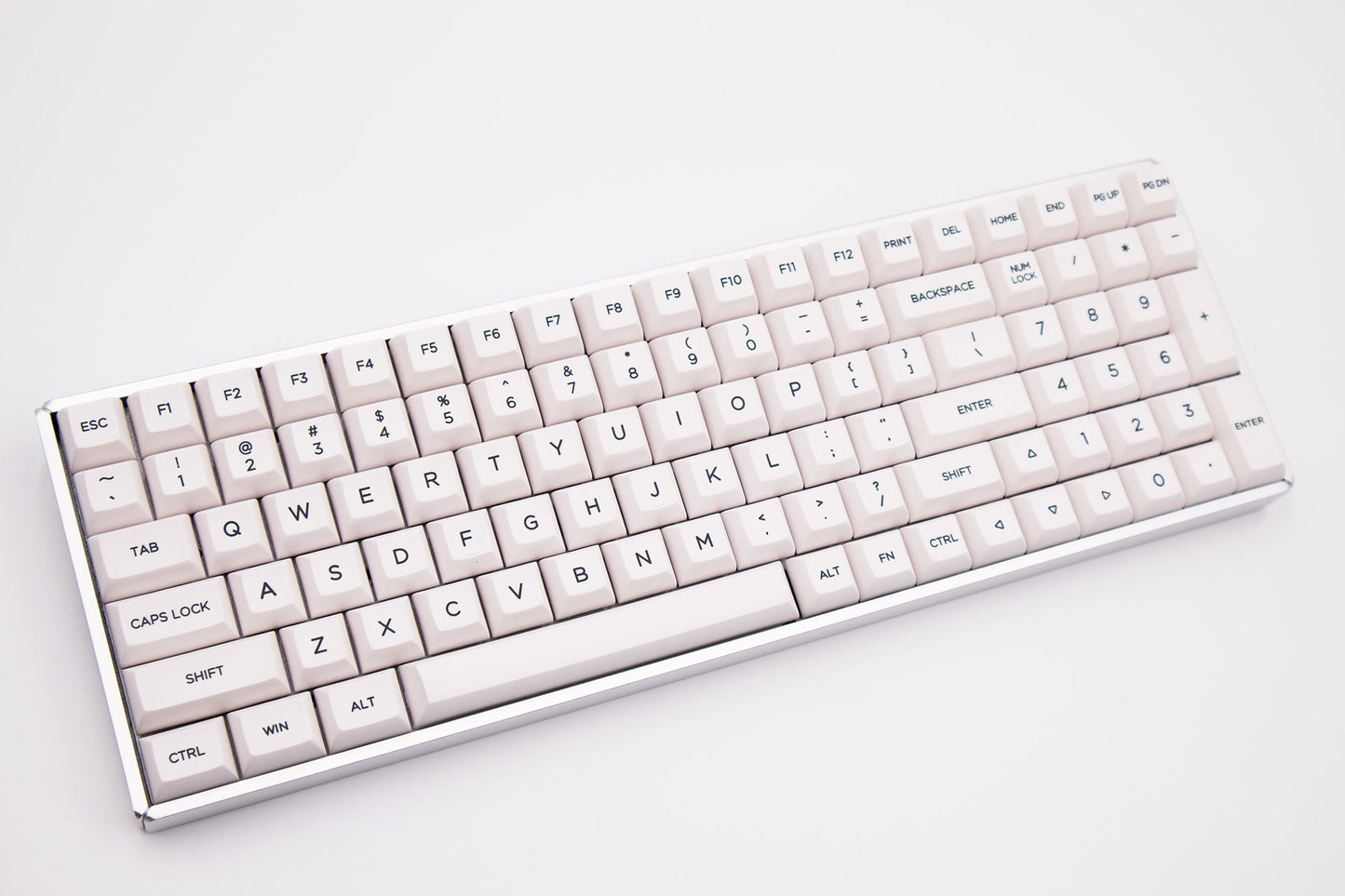 iQunix F96 Compact Full Size